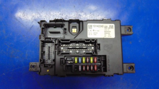 Scatola BEZBIECZNIKOW OPEL CORSA D 06-14 ROK