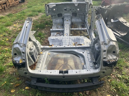 TM13678 - РЕМЕНЬ ЗАДНЯ ЧЕТВЕРТА ВАННА MERCEDES GLA X156 W156