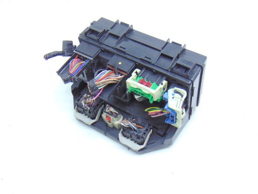 68165691AC - БЛОК ПРЕДОХРАНИТЕЛЕЙ JEEP GRAND CHEROKEE WK2 EU