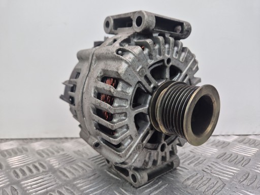 Mercedes E350d W213 3.0 alternator A0009065207