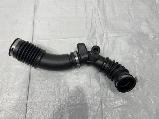 68088249AB - JEEP GRAND CHEROKEE WK2 ВОЗДУХОЗАБОРНИК