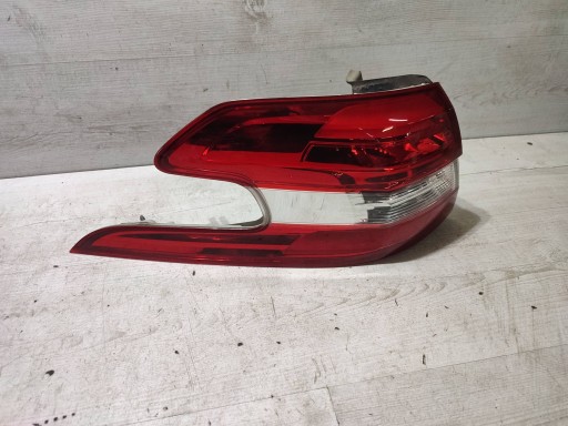 Peugeot 308 2019 light rear part side left