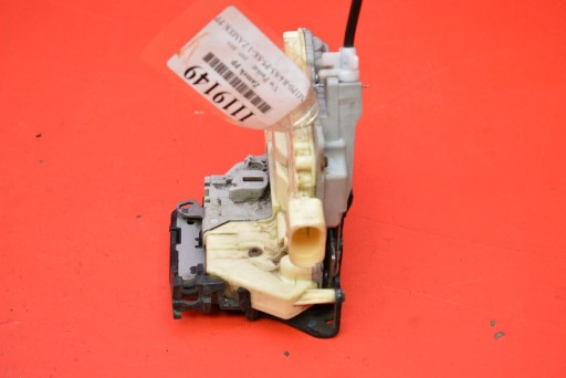 lock door right front front EU 3C1837016A VW PASSAT B6 05-10