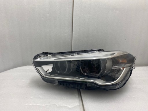light left BMW X1 F48 Full Led