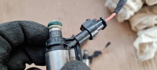 A5 8W nozzle injector of the fuel 2.0 TFSI 06G906036B 4X A4 B9 8W Q5