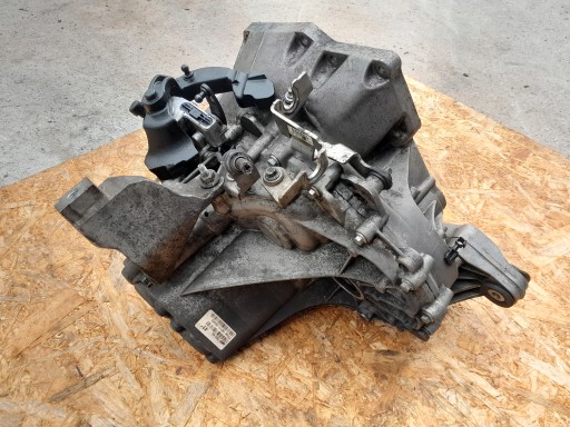 AV6R7002KG 6 - 6-ступінчаста коробка передач focus mk3, c-max mk2 1.6 tdci