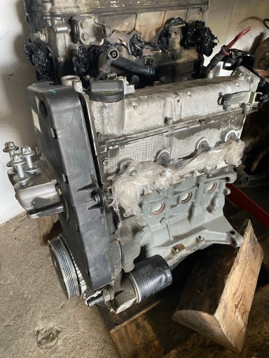 199A60000 - ALFA ROMEO MITO двигатель 1.4 8V 955A9000 СТОЛБОК