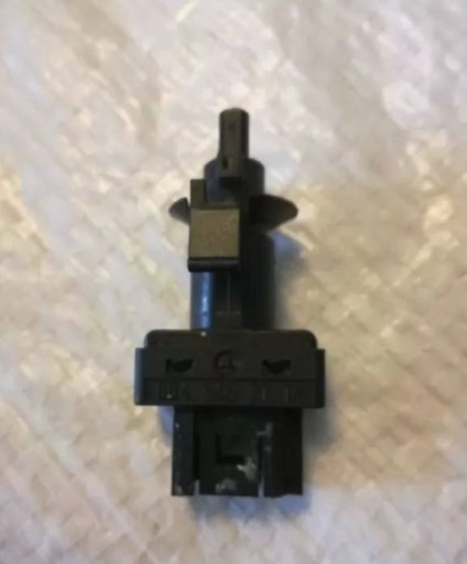 Sensor der Kupplung MERCEDES W202 W203 W210 W211 SPRINTER VITO OE 0045452114.