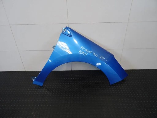 Крило переднє праве переднє КМФ Пежо 308 Т7
