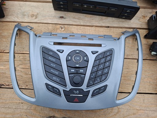 PANEL RADIA Bouches buses FORD FOCUS MK3 LIFT 331445000