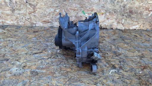 CAMBIO 8A6R-7002-JL FORD FIESTA MK7 1.25