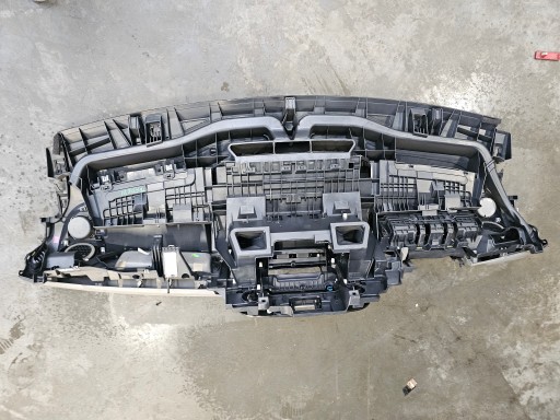 RENAULT TRAFIC III dashboard instrument panel console cockpit