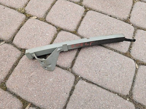 bracket holder prowadnica windows rear part rear left Renault Zoe 822173240R