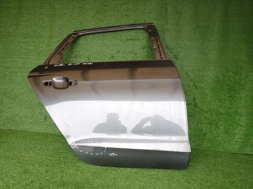 AUDI A4 B9 8W0 KOMBI LIFT 19- door right rear. rear part