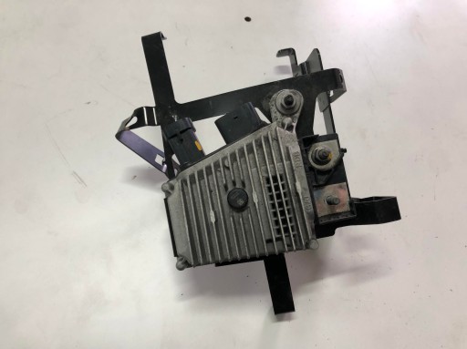 Citroen ds7 17 - модуль контролера 9831447480