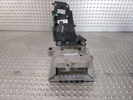 holder engine mount 1K0199262CR VW PASSAT B7 CC 2.0 TDI
