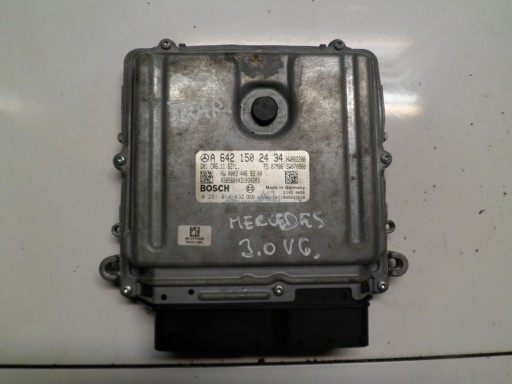 MERCEDES C W204 3.0CDI computer of the engine A6421502434