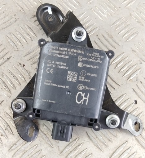 Toyota c-hr chr 16 датчик слепых зон