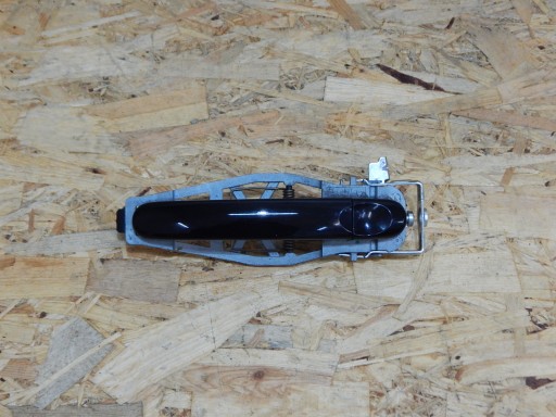 VW T5 ручка дверей права передня чорна L041