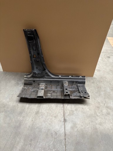 perfect condition threshold pillar B central left MERCEDES GT X290 4-DOOR 1