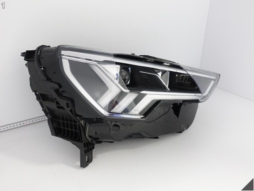 AUDI Q3 II (2 GENERACJA) F3 83A 18- light FULL LED right front EUROPA *034*