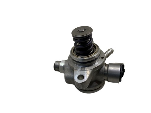 injection pump RAPID SPACEBACK 1.0 TSI 04E127027N