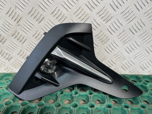 OPEL INSIGNIA B LIFT 20-22 rešetka branika desna CHROM + DRL 551004542 KPL