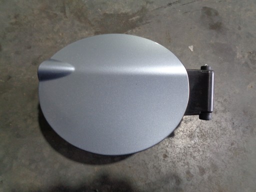 E87KLAPKAWLEWUPALIWAEU - BMW 1 E87 КРЫШКА ТОПЛИВОБАЛКА 896/5 BLUEWATER МЕТАЛЛИК