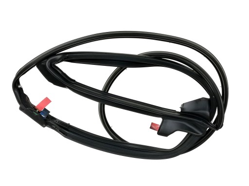 67862-53050 - LEXUS IS 13-22 резиновая прокладка двери передняя левая