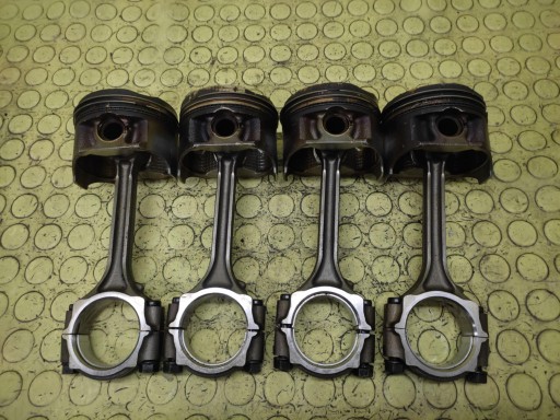 SUZUKI SWIFT IV 1.3 Piston