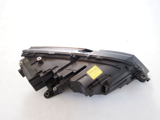 Skoda Octavia 3 III FL 17-20r Reflektor left light left Lift 5E1941015E