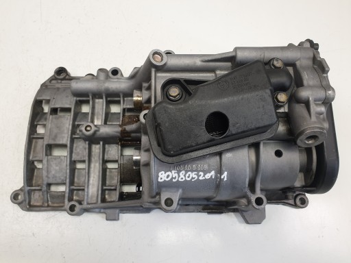 BMW E87 2.0 D масляный насос 7793754