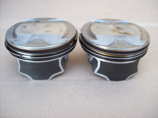 FORD MUSTANG 5.0 GT ПОРШЕНЬ