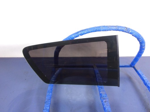 TOYOTA COROLLA E12 кузовне скло праве заднє