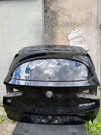 272 КРИШКА БАГАЖНИКА ALFA ROMEO STELVIO 408