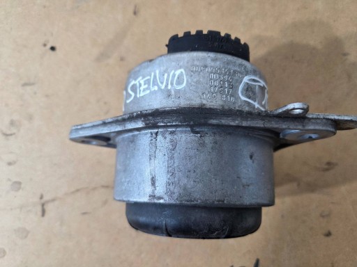 Alfa Romeo Stelvio engine mount right 005055515130 (T101)