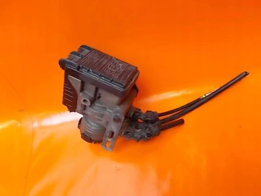 K102265 - RENAULT ДИАПАЗОН T ДИАПАЗОН МОДУЛЯТОР КЛАПАН EBS ПЕРЕДНИЙ