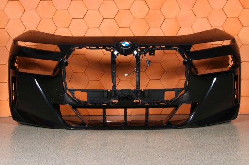 BMW 7 G70 i7 m-packet bumper front USA colour 475
