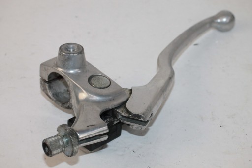 C800 038 - SUZUKI VL 800 VOLUSIA РУЧКА СЦЕПЛЕНИЯ + КРЕПЛЕНИЕ