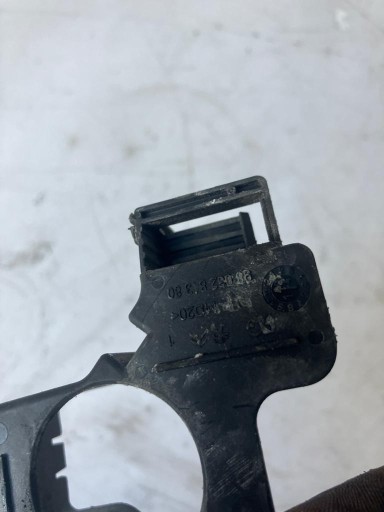 Blende Abdeckung KLEMY MINUSOWEJ PEUGEOT 508 9806281380