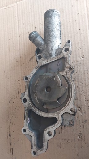 water pump Mercedes W203 W204 W209 W211 2,2 CDI