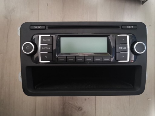 Радіо Rcd210 Volkswagen Golf 1k1057156x