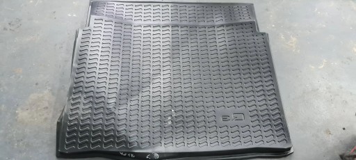 Q3 83A TAPIS CARÉNAGE COFFRE ARRIÈRE EN CAOUTCHOUC ARRIÈRE REVÊTEMENT DE SOL 83A061180