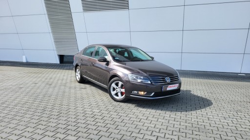 Volkswagen Passat B7 Limousine 1.6 TDI CR DPF BlueMotion 105KM 2011