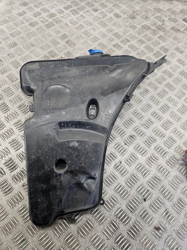 Behälter der Spritzdüse BMW 5 G30/G31 G31 2019 105435-12