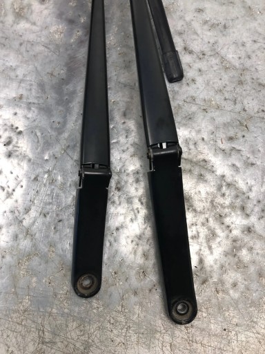 ablaktörlőkar VW PASSAT CC LIFT 3C8955409B 3C8955410B