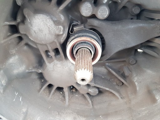 CAMBIO TOYOTA AVENSIS COROLLA 2.2 177KM