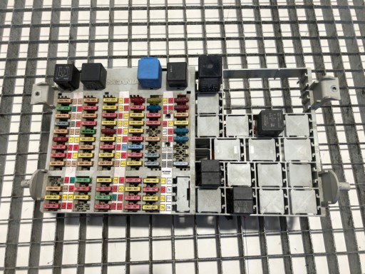 БЛОК ПРЕДОХРАНИТЕЛЕЙ SCANIA 2096304 Ван (микроавтобус) МОДУЛЬ КМ