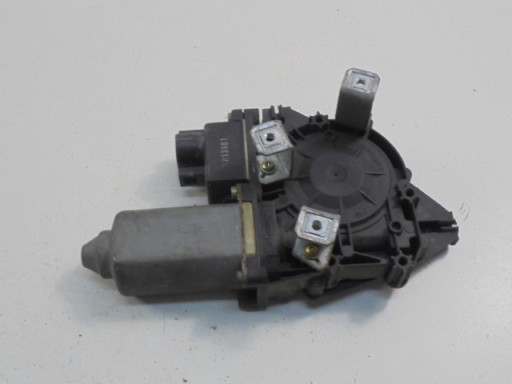 Электродвигатель стеклоподъемника volkswagen transporter t4 передний левый 7d0959801