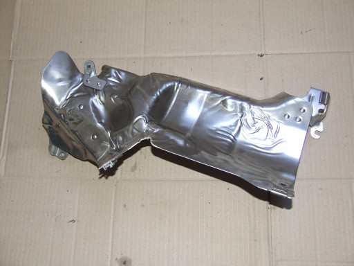 Мерседес тепловий щит захист a2561423800 W256